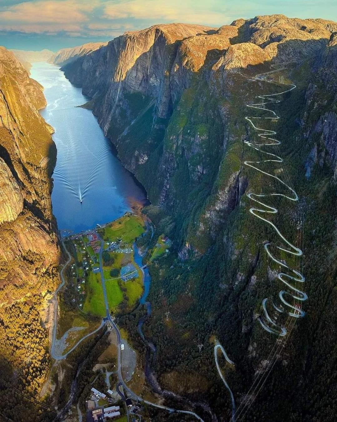 Appartamento Fjord Road Hjelmeland Esterno foto