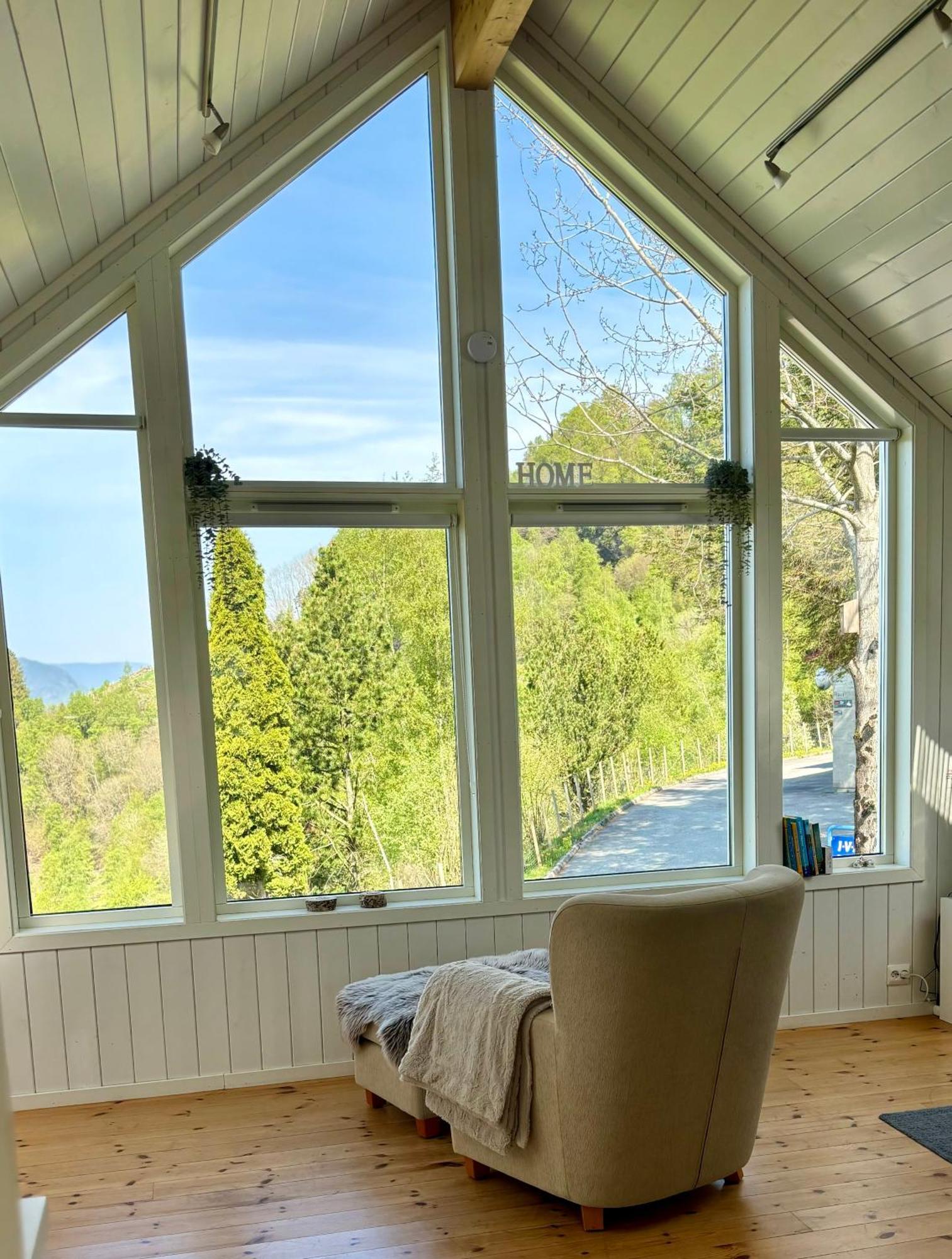 Appartamento Fjord Road Hjelmeland Esterno foto