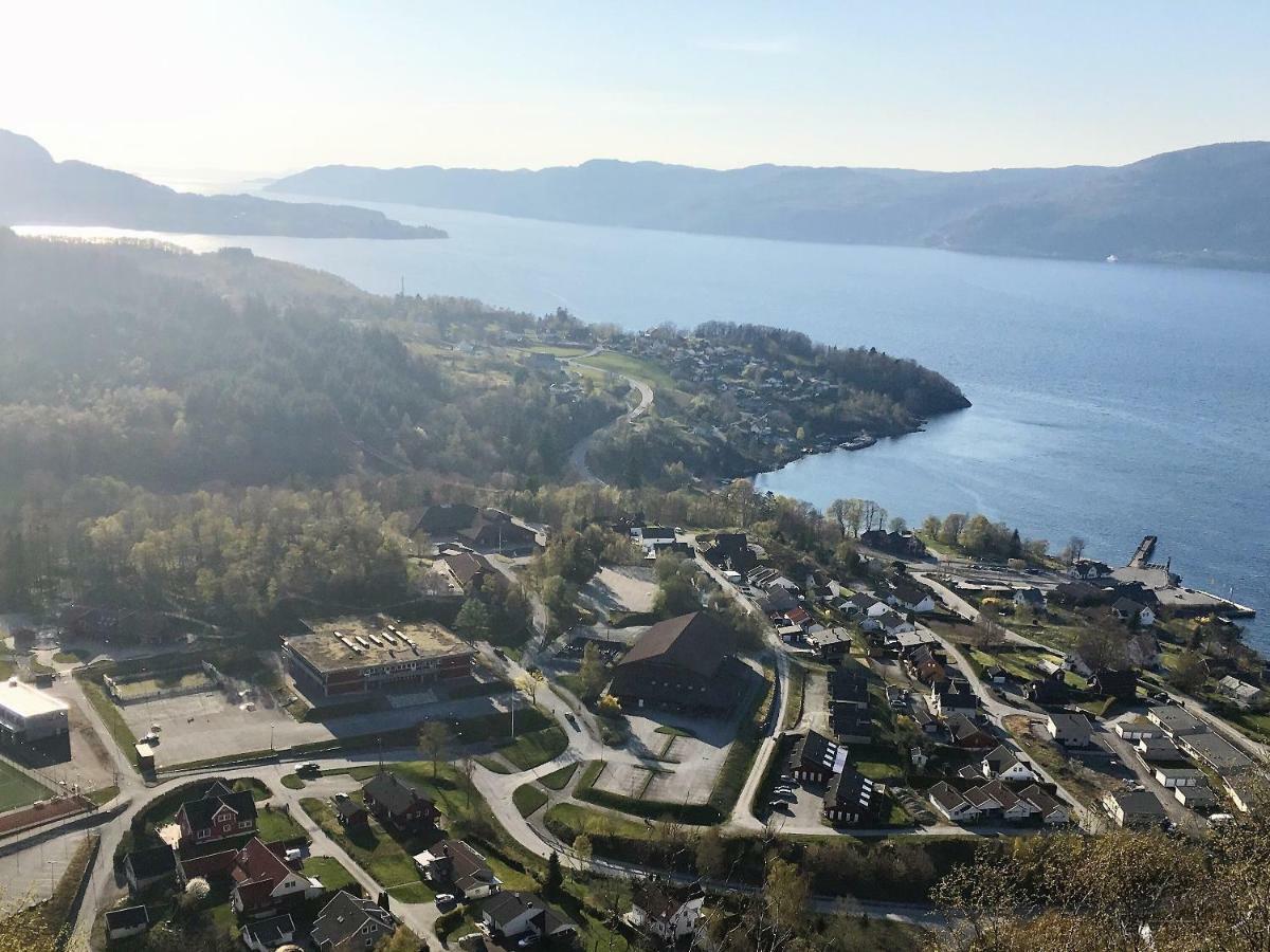 Appartamento Fjord Road Hjelmeland Esterno foto