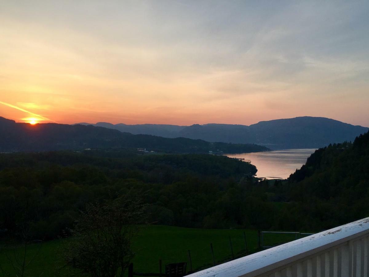 Appartamento Fjord Road Hjelmeland Esterno foto